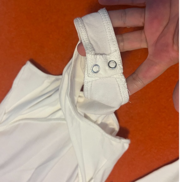 White eco-friendly organic cotton open back long sleeve bodysuit NWT - Picture 10 of 11